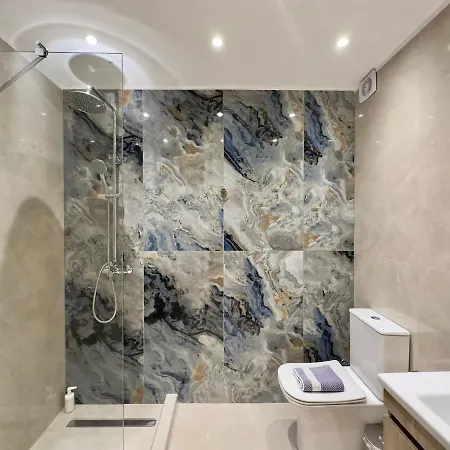 Apartament Kono & *